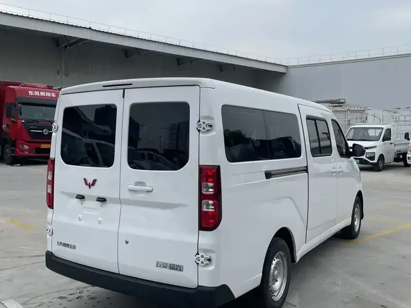 2024 Wuling Wuling Yangguang с пробегом 17 600 км