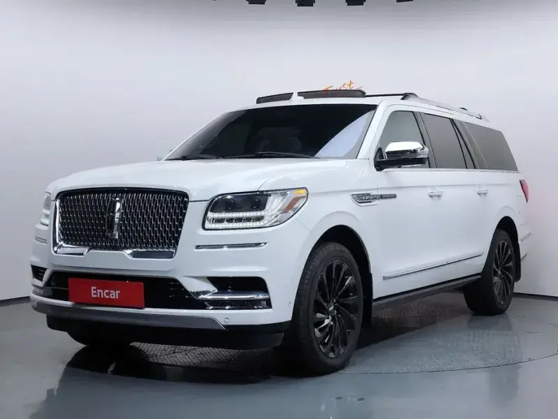 2020 Lincoln Navigator с пробегом 105 648 км