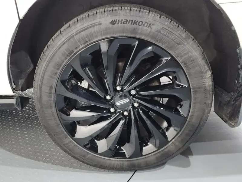 2020 Lincoln Navigator с пробегом 105 648 км