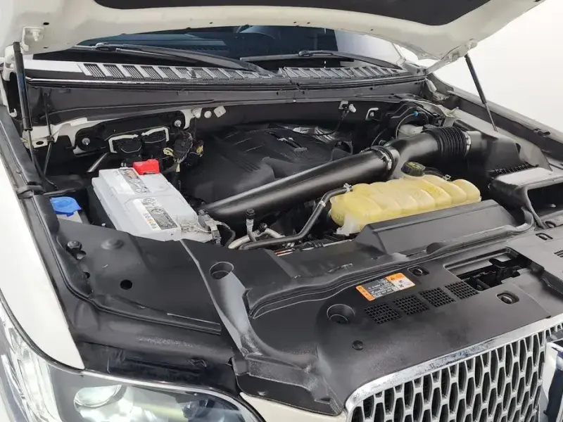 2020 Lincoln Navigator с пробегом 105 648 км