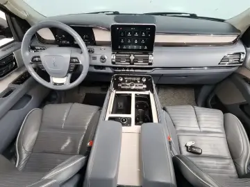 2020 Lincoln Navigator с пробегом 105 648 км