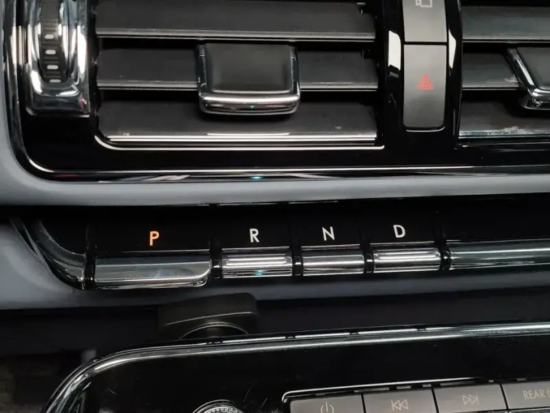 2020 Lincoln Navigator с пробегом 105 648 км