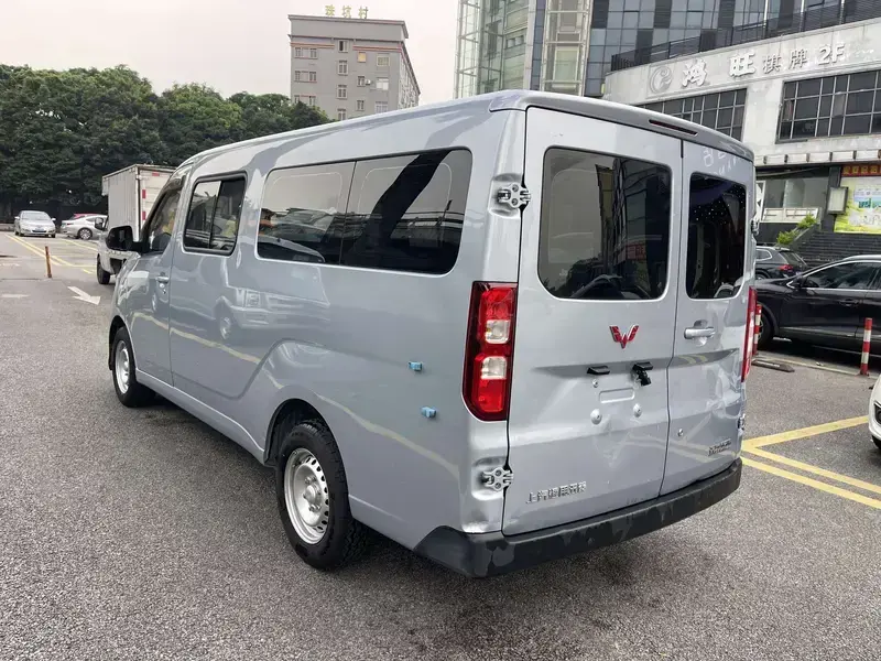 2024 Wuling Wuling Yangguang с пробегом 104 000 км