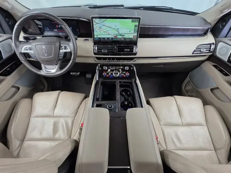 2022 Lincoln Navigator с пробегом 68 537 км