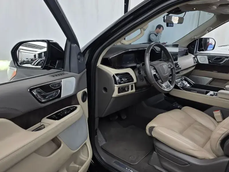 2022 Lincoln Navigator с пробегом 68 537 км