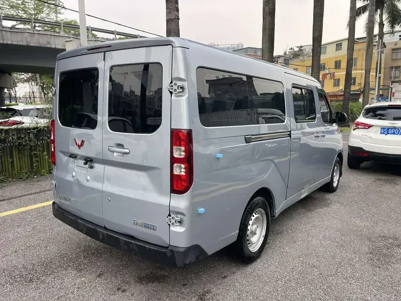 2024 Wuling Wuling Yangguang с пробегом 104 000 км