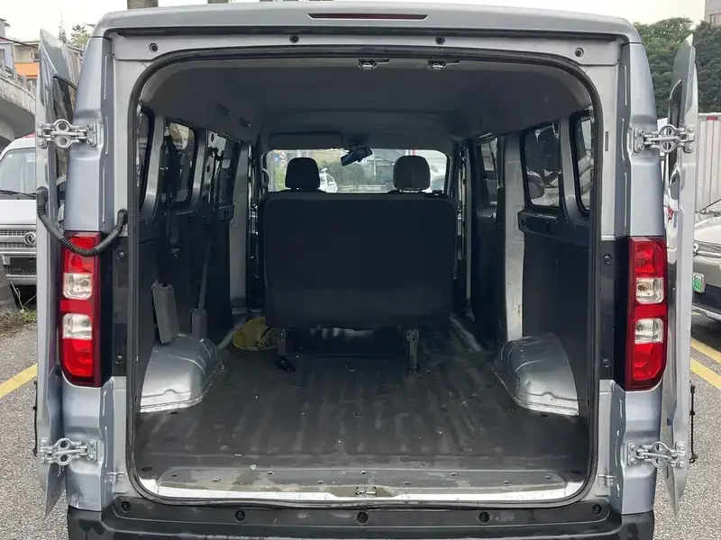 2024 Wuling Wuling Yangguang с пробегом 104 000 км