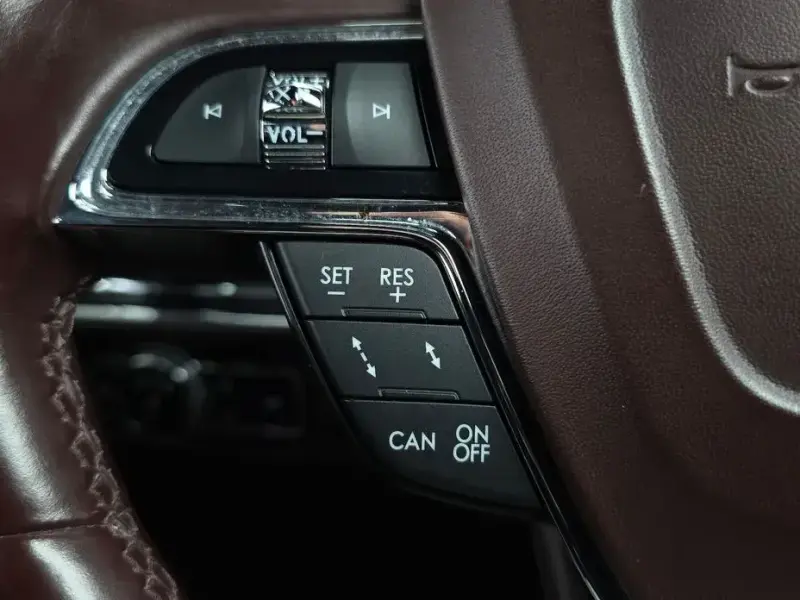 2021 Lincoln Navigator с пробегом 78 590 км