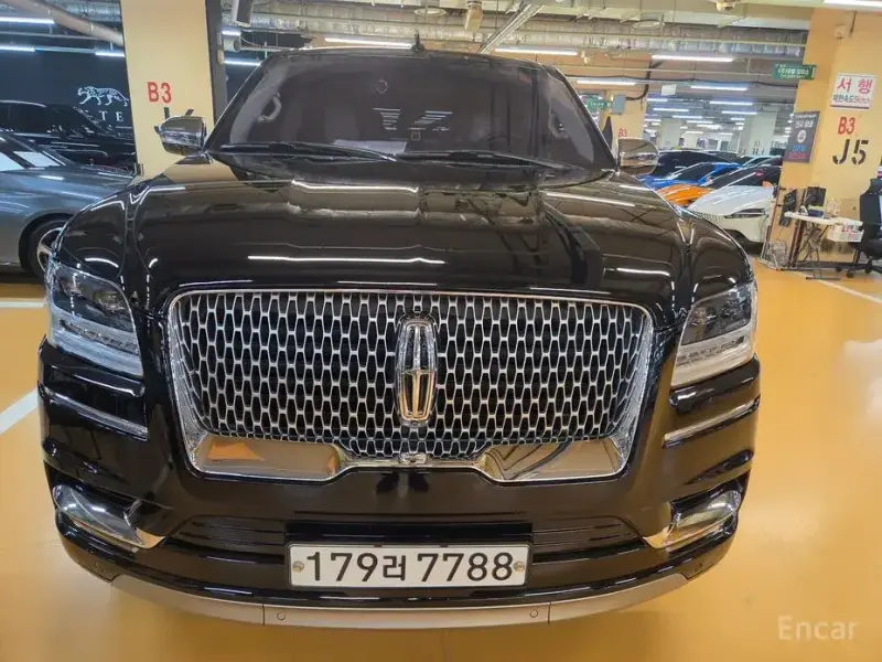 2020 Lincoln Navigator с пробегом 168 000 км