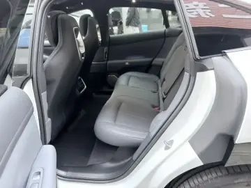 2025 Xiaomi Xiaomi SUV с пробегом 15 000 км