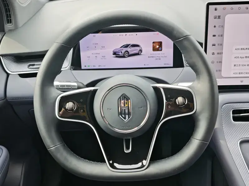 2025 Stelato SUV с пробегом 18 000 км