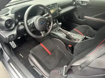 2022 Subaru BRZ с пробегом 17 000 км