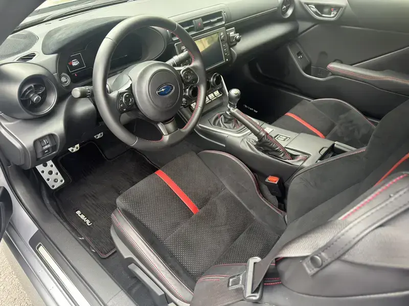 2022 Subaru BRZ с пробегом 17 000 км