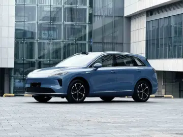 Stelato SUV