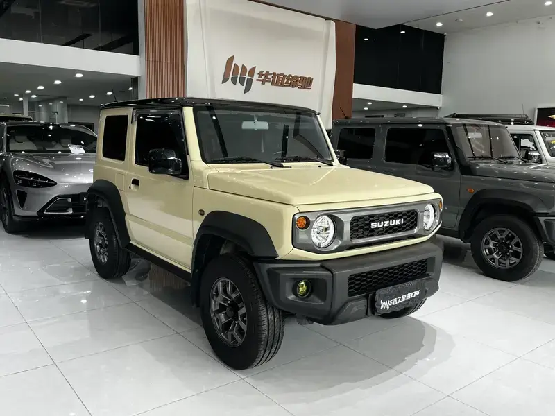 2025 Suzuki Jimny с пробегом 18 100 км