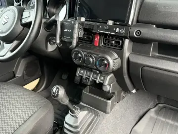 2026 Suzuki Jimny с пробегом 2 000 км