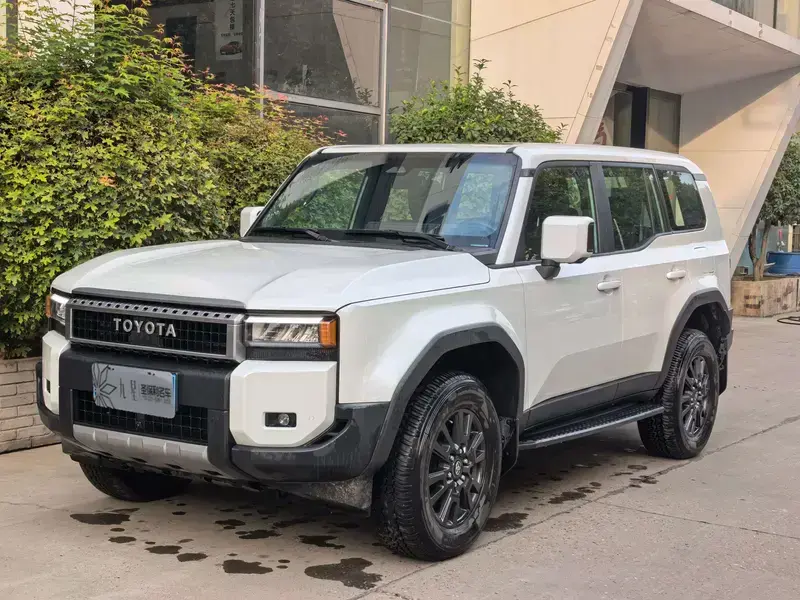 2024 Toyota Prado (Import) с пробегом 2 500 км