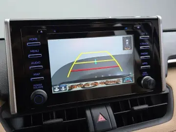 2020 Toyota RAV4 с пробегом 106 427 км
