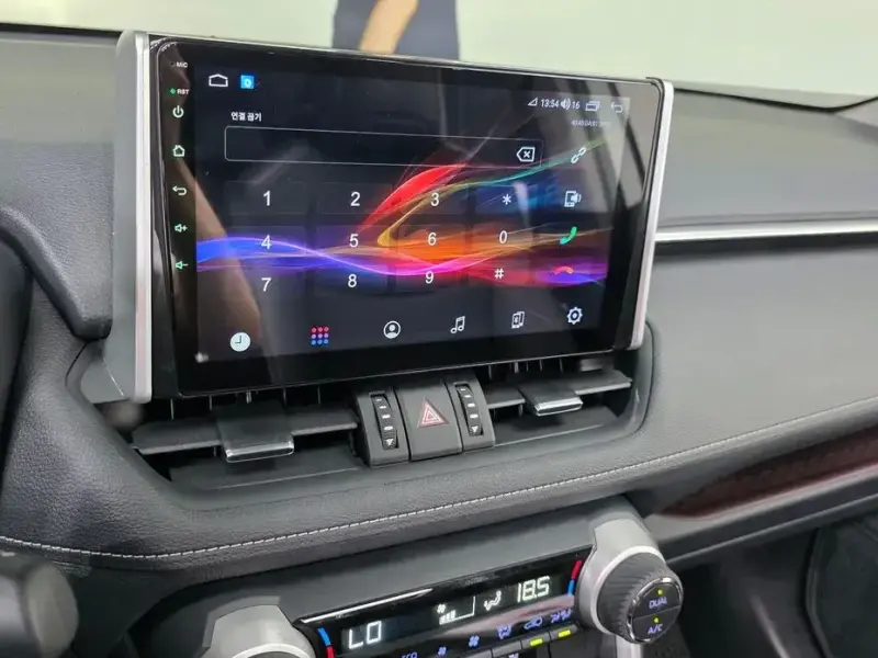 2021 Toyota RAV4 с пробегом 22 013 км