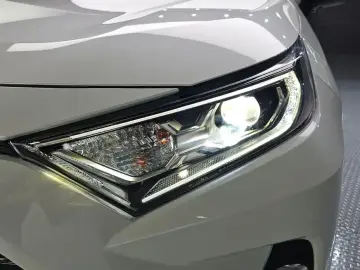 2021 Toyota RAV4 с пробегом 22 013 км