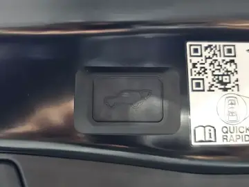 2024 Toyota RAV4 с пробегом 17 309 км