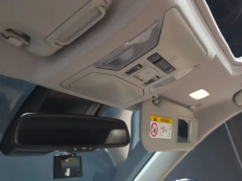 2023 Toyota RAV4 с пробегом 67 894 км