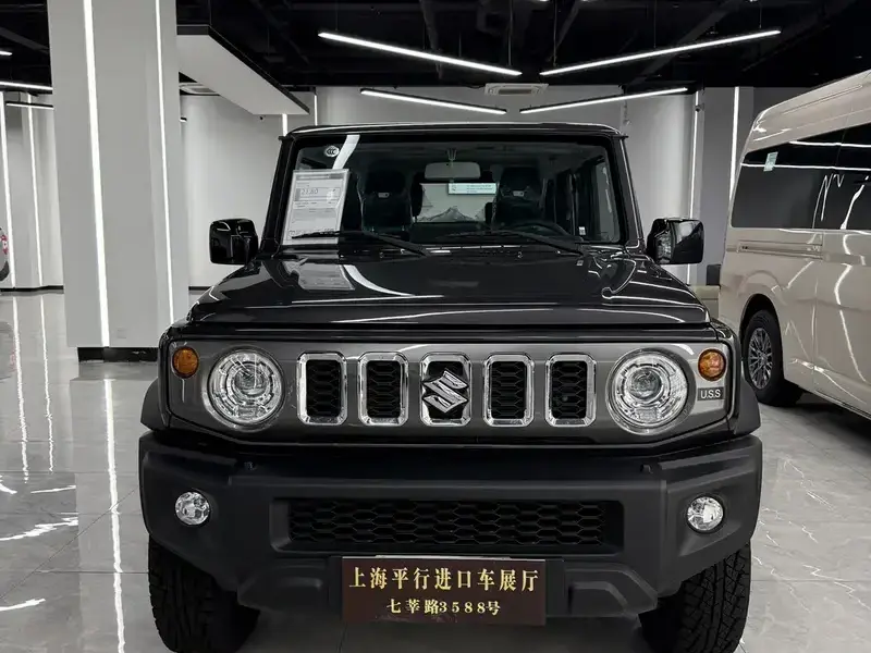 2026 Suzuki Jimny с пробегом 100 км