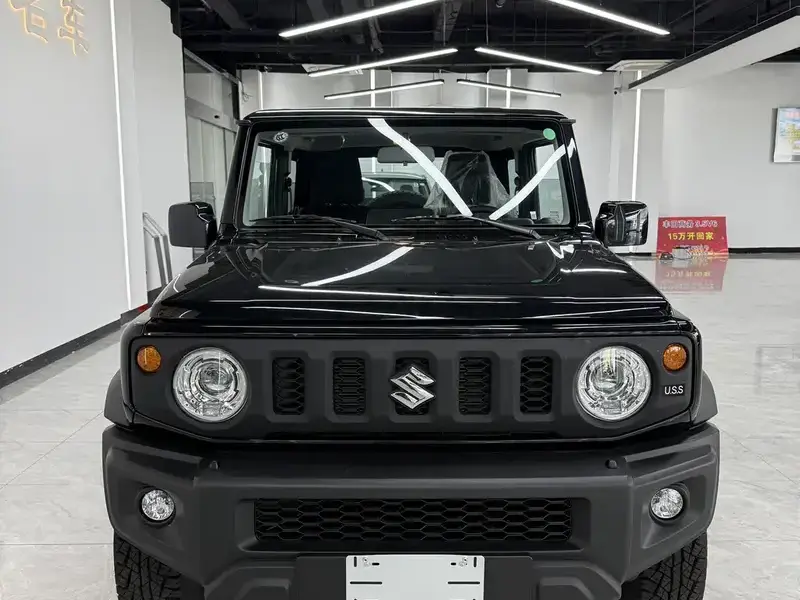 2026 Suzuki Jimny с пробегом 100 км