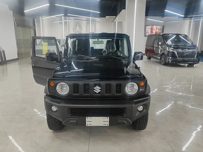 2026 Suzuki Jimny с пробегом 100 км