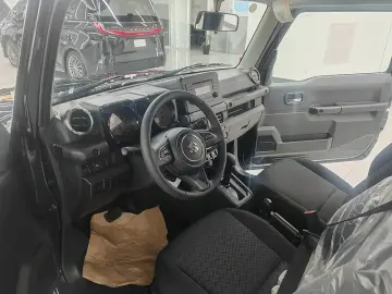 2026 Suzuki Jimny с пробегом 100 км