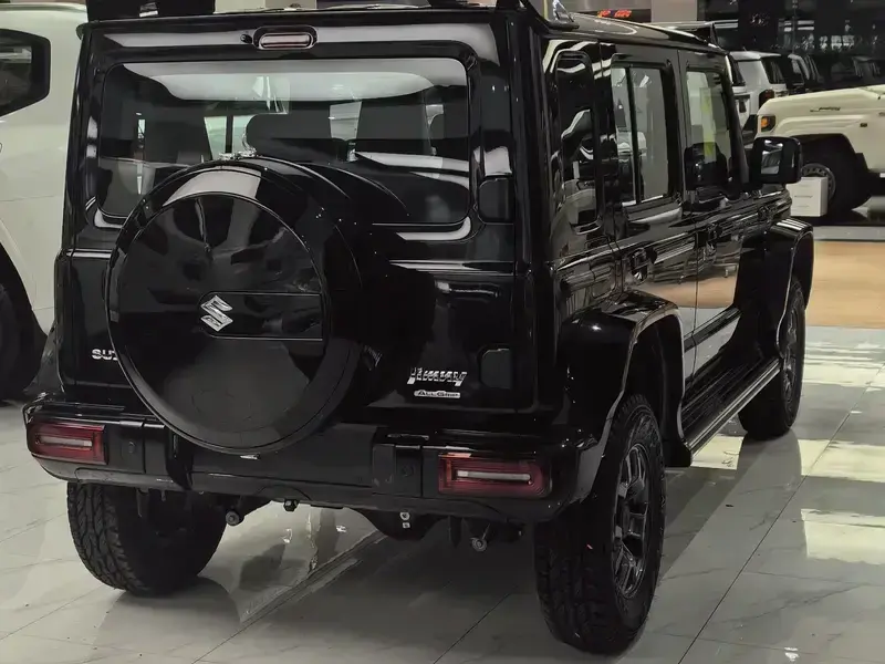 2026 Suzuki Jimny с пробегом 100 км