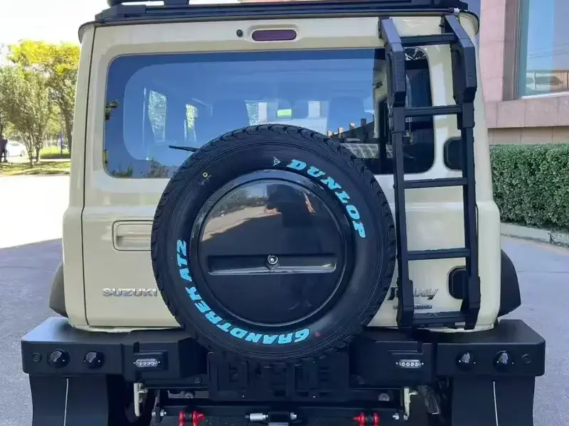 2025 Suzuki Jimny с пробегом 100 км