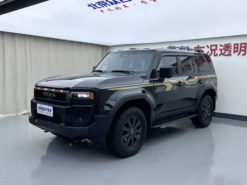 2025 Toyota Prado (Import) с пробегом 33 000 км