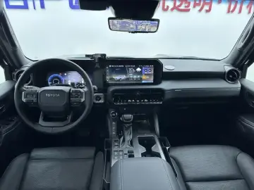2025 Toyota Prado (Import) с пробегом 33 000 км