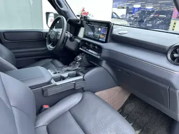 2025 Toyota Prado (Import) с пробегом 33 000 км