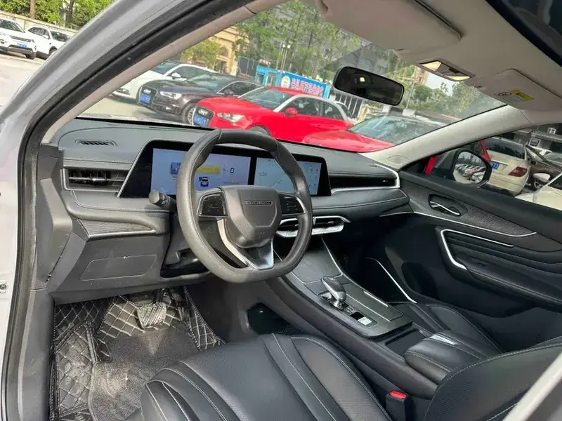 2022 Nissan Big V с пробегом 124 000 км