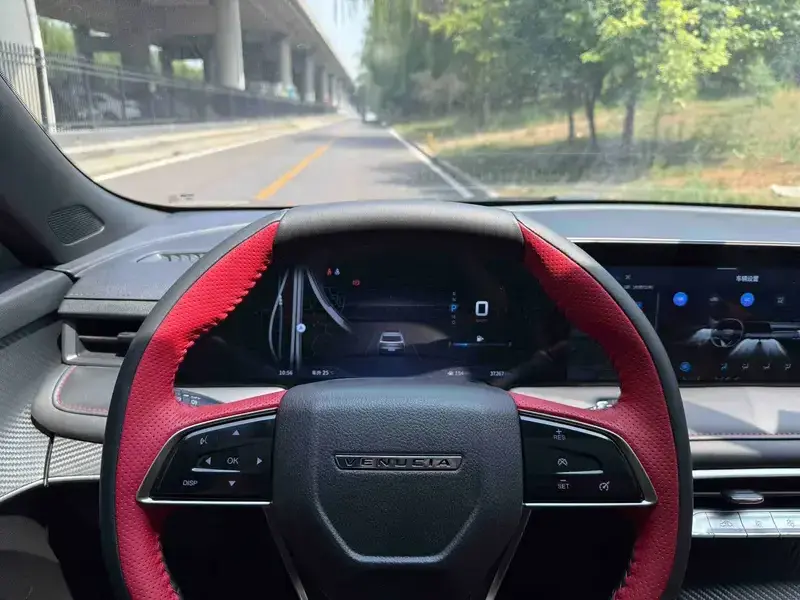 2022 Nissan Big V с пробегом 37 000 км