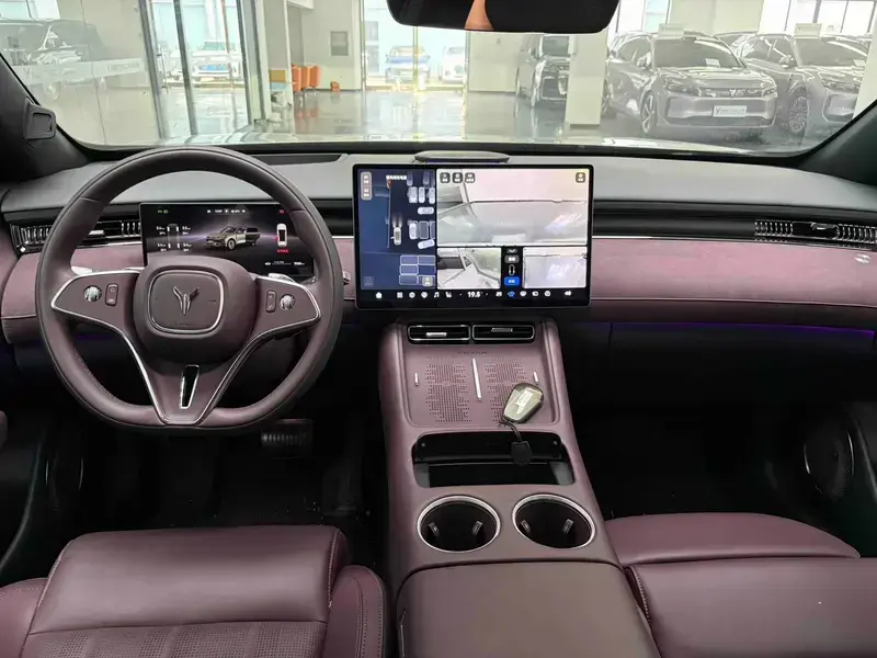 2025 Voyah FE с пробегом 9 600 км