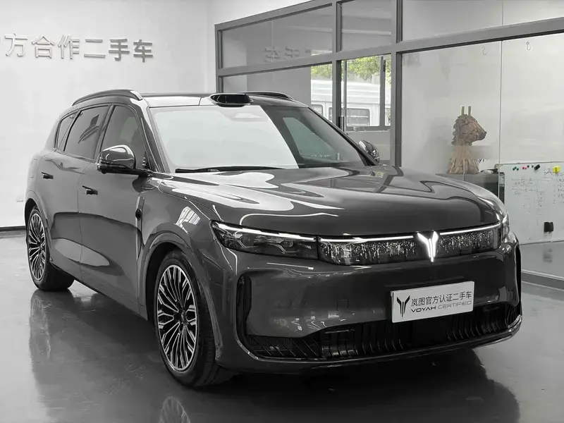 2025 Voyah FE с пробегом 17 000 км