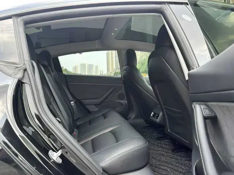 2020 Tesla Model 3 с пробегом 76 000 км