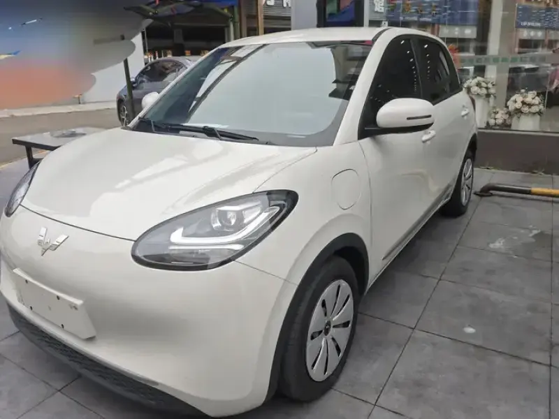 2023 Wuling Wuling Bingo с пробегом 60 000 км