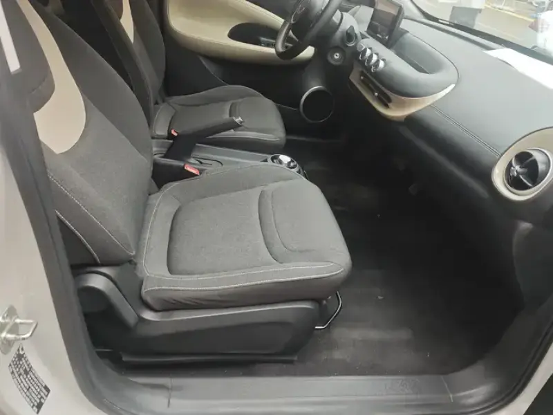 2023 Wuling Wuling Bingo с пробегом 60 000 км