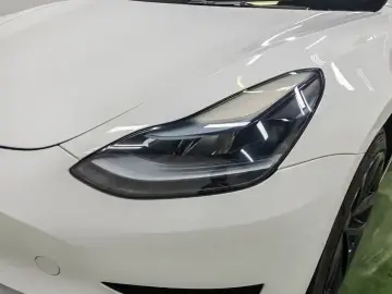 2022 Tesla Model 3 с пробегом 61 000 км