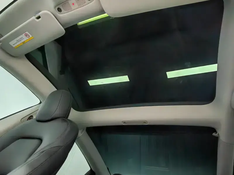 2022 Tesla Model 3 с пробегом 61 000 км