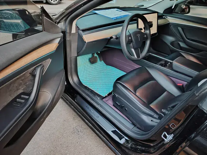 2022 Tesla Model 3 с пробегом 79 000 км