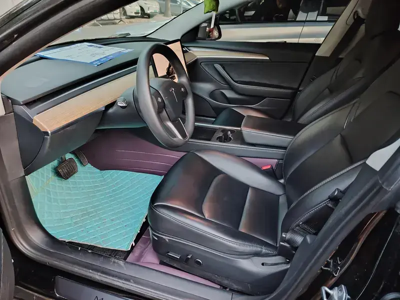 2022 Tesla Model 3 с пробегом 79 000 км