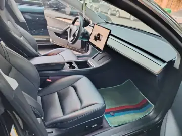 2022 Tesla Model 3 с пробегом 79 000 км