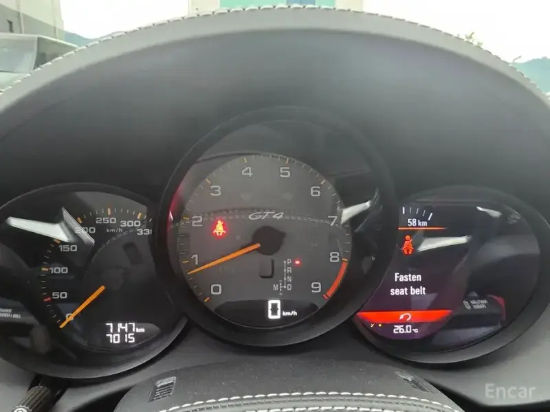 2022 Porsche Cayman GT4 с пробегом 7 800 км