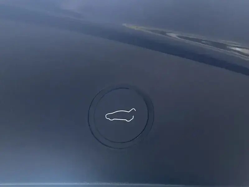 2021 Tesla Model 3 с пробегом 65 000 км