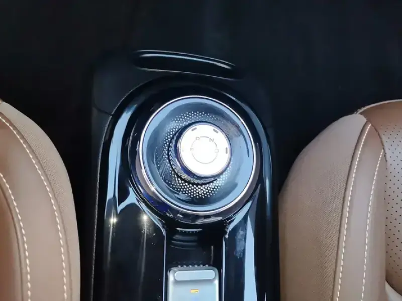 2023 Wuling Wuling Bingo с пробегом 50 000 км